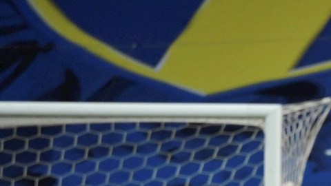 No pudo marcar en su vuelta, pero Zlatan dejó su sello con asistencia.