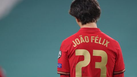 João Félix se lesiona