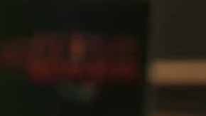 Laura Flores admite que ha tenido que pedirle perdón a su hija por este desnudo.