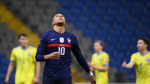 Penal errado por Mbappé