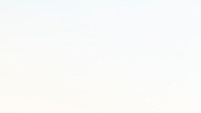 Orbelín Pineda y Luís Romo, durante el entrenamiento de la selección Nacional de México en las instalaciones de Hensol Castle, previo a su partido de preparación frente a la selección de Gales.