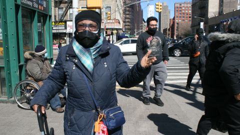 Residentes de Harlem, como Roberta Claré, razonan que estos incentivos han salvado al país de más "catástrofes".