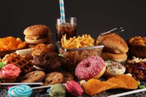 Obesidad: un estudio de casi 20 años indica que los estadounidenses están comiendo más ultraprocesados que nunca