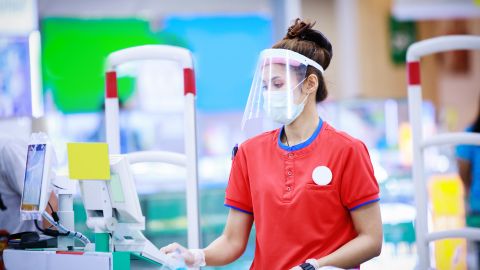 Mascarilla en el supermercado