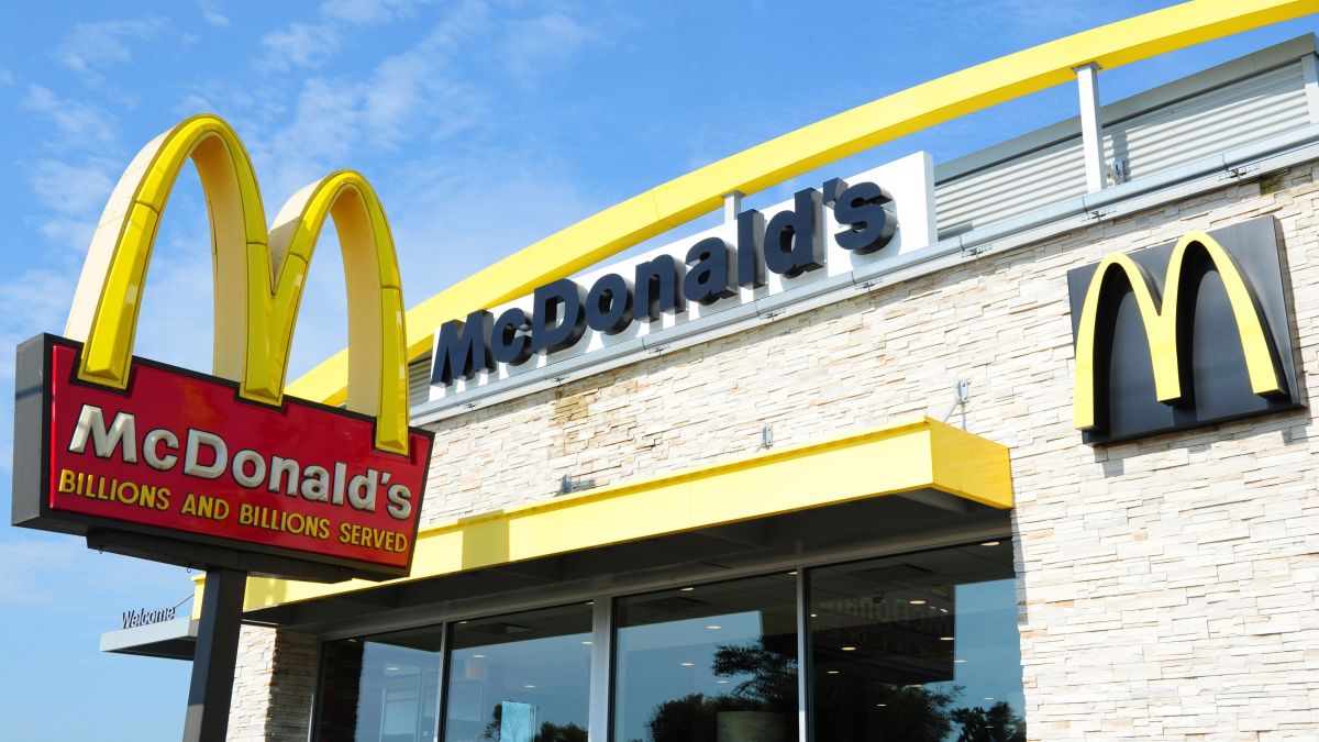 Aunque el Shamrock Shake se comenzó a vender a nivel nacional en 2012, en realidad McDonald’s lo ofrece al público desde hace 50 años.