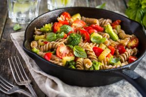 Recetas de verano: la imperdible ensalada de pasta de Valerie Bertinelli