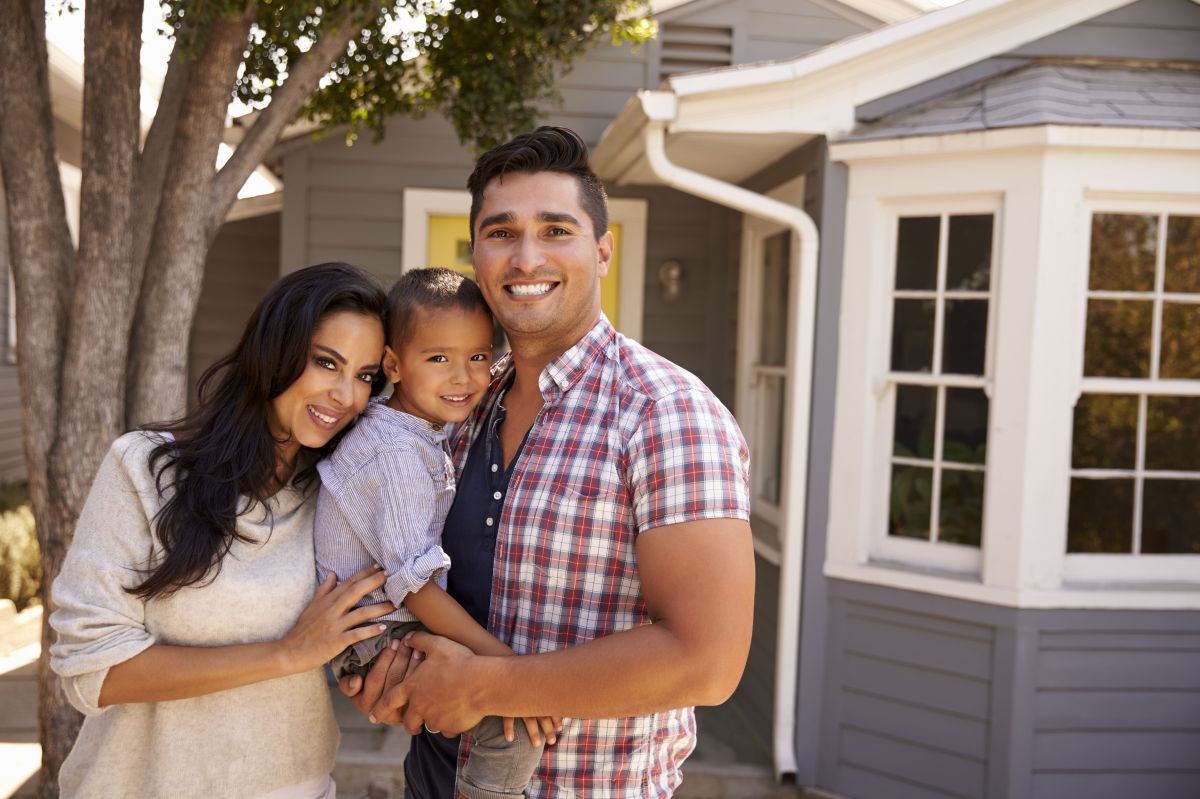 Chase ofrece ayudas a familias hispanas para la compra de su primera vivienda.