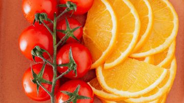 tomate y naranja