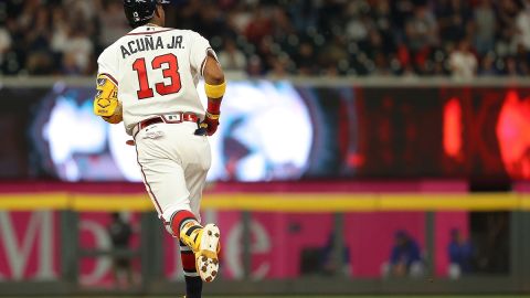 Ronald Acuña Jr. conectó su primer cuadrangular de la temporada 2022.