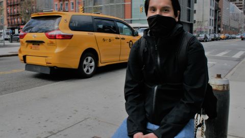 El joven de padres mexicanos, Andy Xique, como miles "prefiere dar un tiempo".