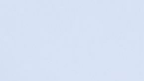 Bad Bunny se une la moda de los 'croptops'.