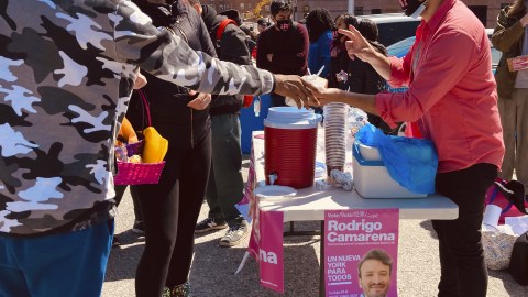 Rodrigo Camarena se lanzó para un puesto al Concejo municipal por el Distrito 38.
