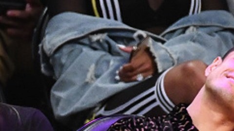 Esta pareja tiene dos hijos que nacieron de su unión conyugal.