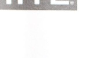 Chiquis Rivera muestra el calzón al usar un vestido transparente y causa furor en las redes sociales.