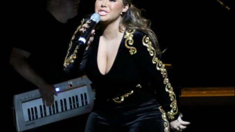 Chiquis Rivera acalora las redes bailando 'hasta abajo'.