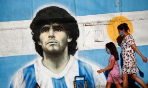 Espectacular: conoce el nuevo mural de Maradona en Irlanda