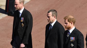 El príncipe Harry, el primo de ambos Peter Phillips y el príncipe William en el funeral del duque de Edimburgo, Felipe.