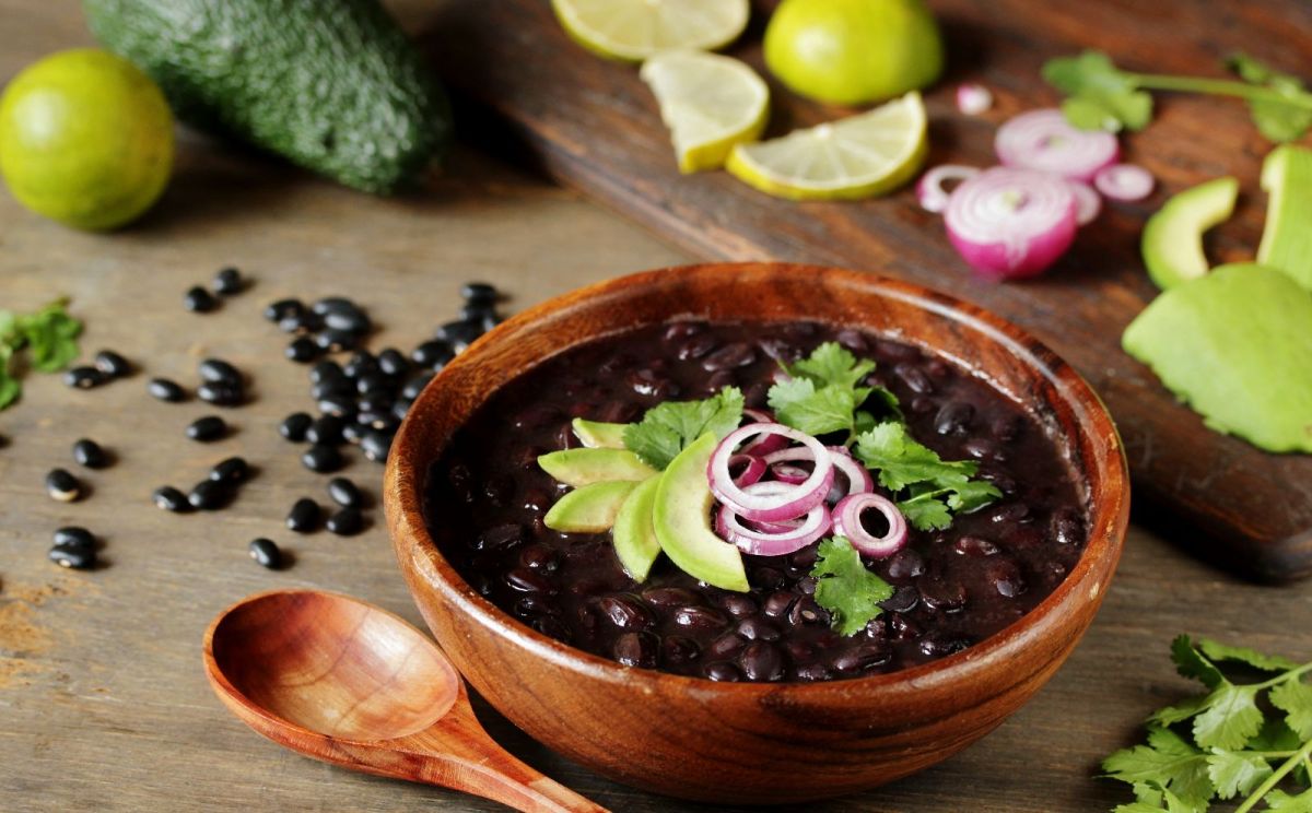 Estos superalimentos mexicanos son un tesoro nutricional, brillan por su contenido en vitaminas, minerales, antioxidantes y fibra. Gracias a ello son un poderoso alimento medicina.