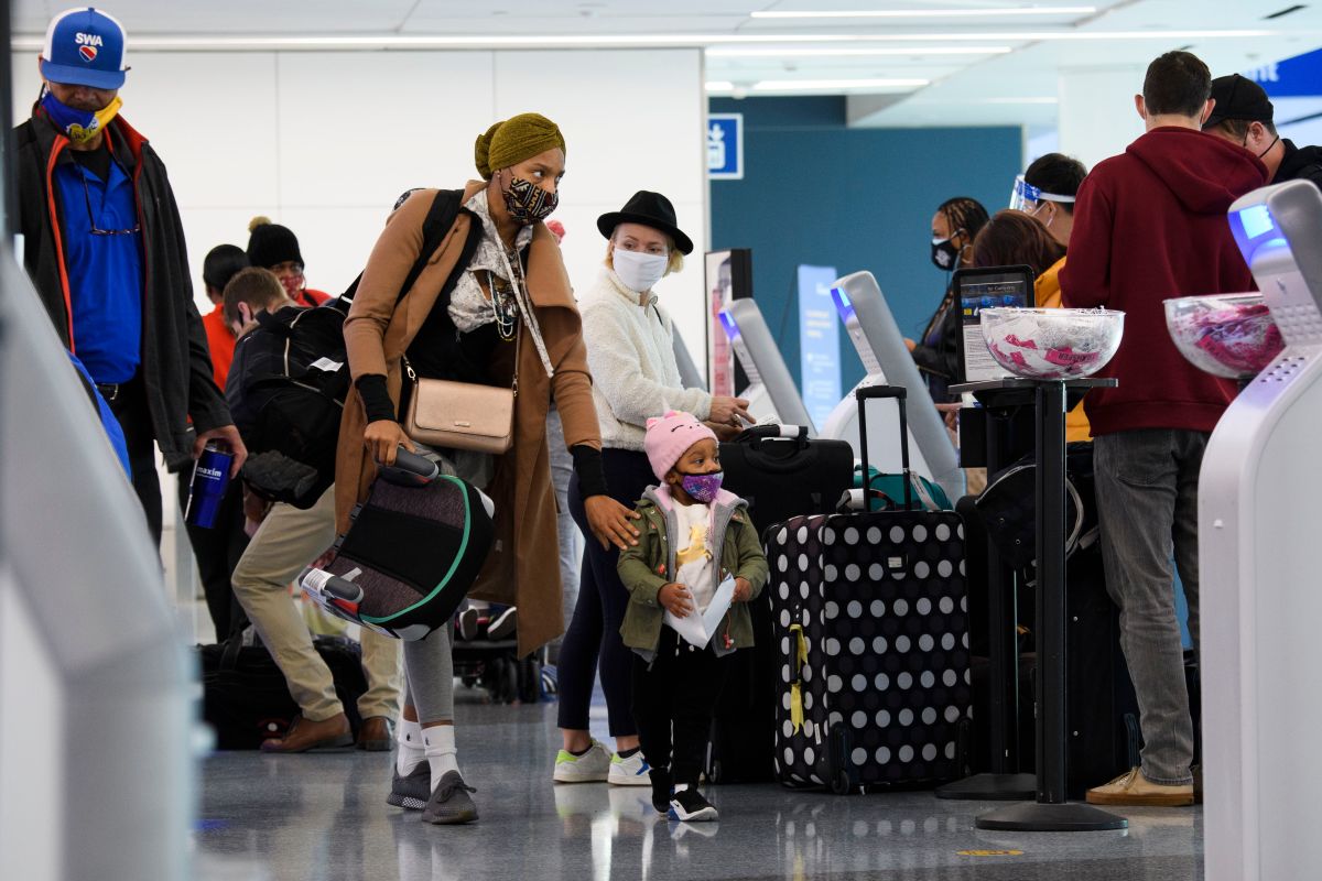 They take a family out of Southwest flight because a 2-year-old boy did not want to wear a mask;  they end up traveling for free by private plane