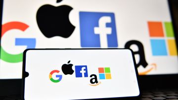 Facebook, Google y Apple se benefician con el tercer cheque de estímulo