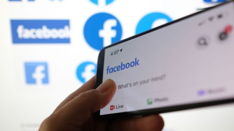 Filtran en internet datos personales de 530 millones de usuarios de Facebook-GettyImages-1231465335.jpeg