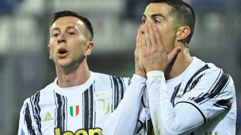 Federico Bernardeschi y Cristiano Ronaldo.