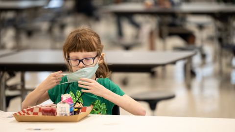 La vacuna de Pfizer y BioNTech es 100% eficaz en niños de 12 a 15 añosGettyImages-1231771663.jpeg