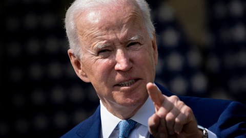 El presidente Biden suma respaldo a su plan de infraestructura.