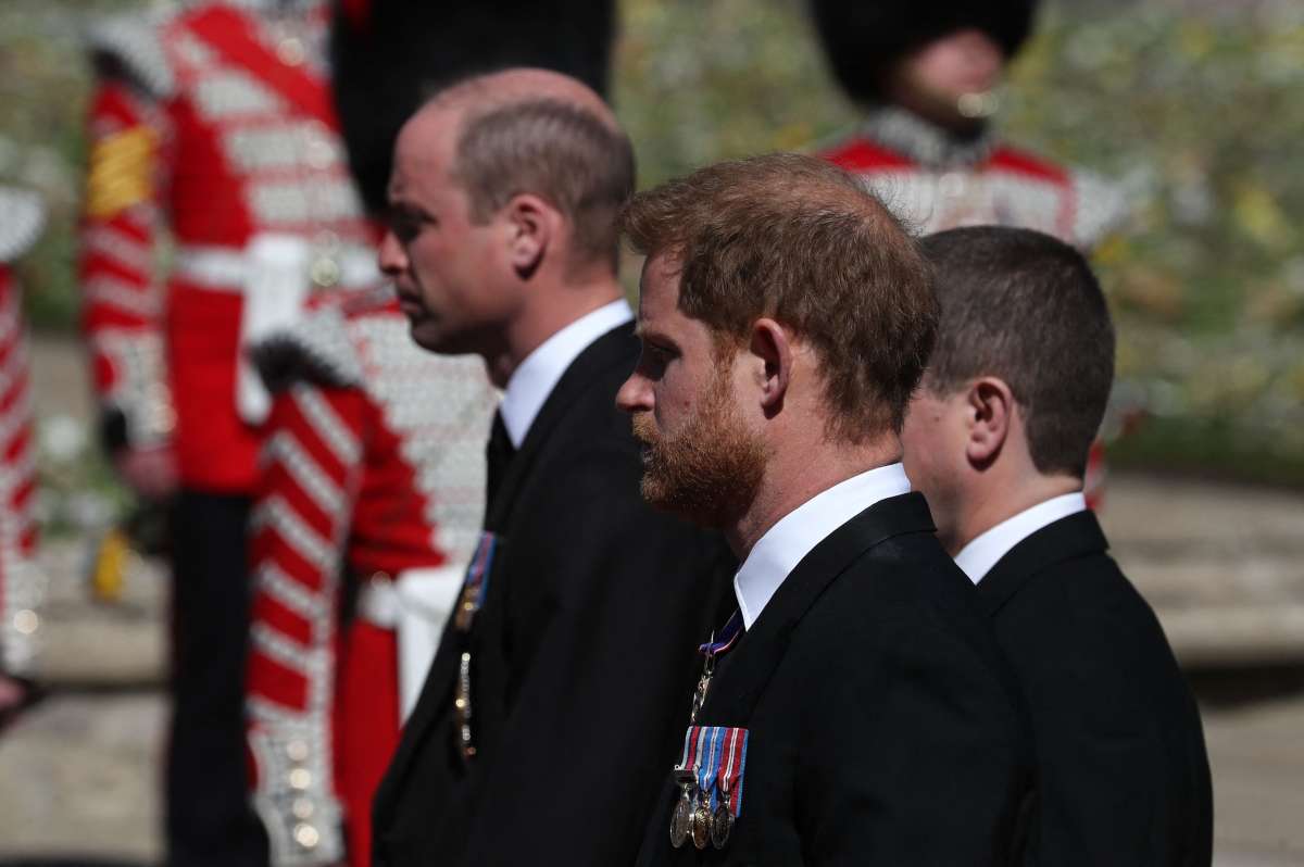 VIDEO: Así fue el funeral del príncipe Felipe; Harry y William se  reencontraron | El Diario NY