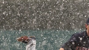 El palazo de Cabrera fue en medio de una nevada en el Comerica Park.