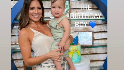 Pamela Silva junto a Ford en su primer cumpleaños