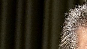 El senador Joe Manchin y el presidente Joe Biden.