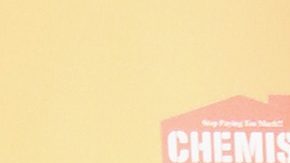 Revelan detalles de cómo está viviendo Kim Kardashian su soltería.