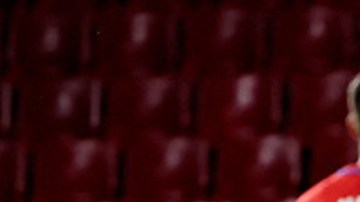 Apenas iniciaba el partido cuando el espontáneo ingresó.