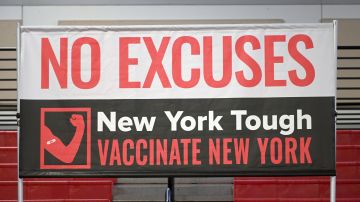 Las autoridades insisten que ahora no hay excusa para no vacunarse en Nueva York.
