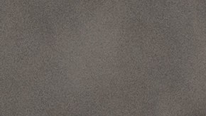 Asesina al amante de su esposa y la obliga a decapitarlo