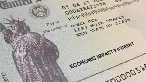 Cómo contactar al IRS si no tienes tu cheque de estímulo-AzamKamolov-Pixabay