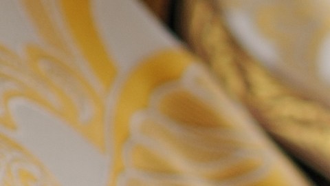 Sacerdote es golpeado durante misa