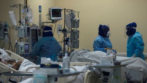 Le confiesa a su esposa haberle sido infiel antes de ser intubado