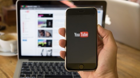 Niño sueña con convertirse en YouTuber