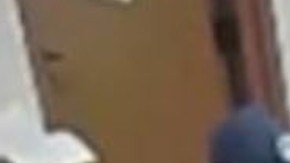 La policía arrestó a Karen Garner.