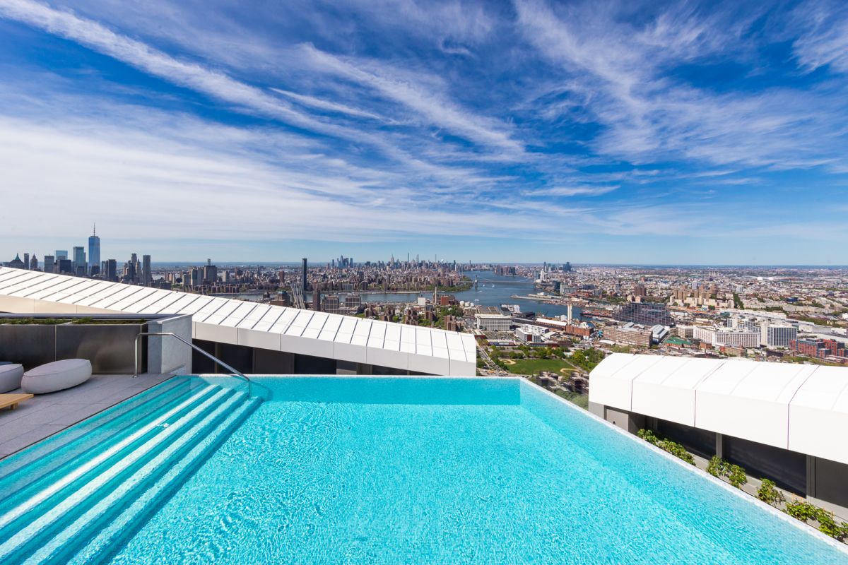 Pool in the Sky: Tallest in the Western Hemisphere on 68th Floor Already Opened in Brooklyn, New York