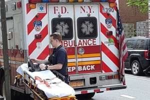 Bebé murió arrollada por anciana en Nueva York; 3er caso en menos de una semana