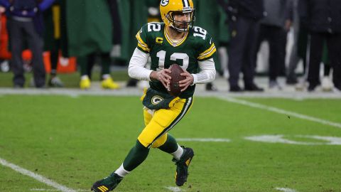 Aaron Rodgers no fue a la primera practica de Green Bay