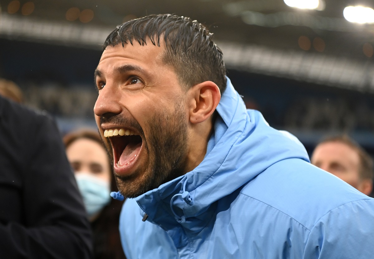 El Manchester City inauguró estatua de Sergio “Kun” Agüero en el Etihad ...