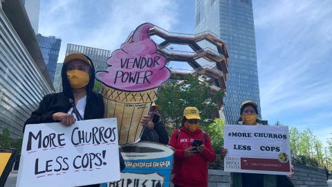 Vendedores ambulantes denuncian represión del NYPD en Hudson Yards