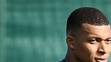 Benzema ya empieza a entenderse con Mbappé en los entrenamientos.