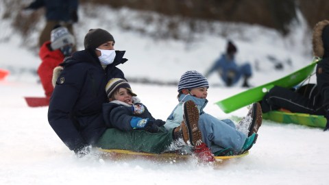 Los estudiantes ya no tendrán días libres para disfrutar de las nevadas. Ahora el clima severo no cancelará el aprendizaje y, en cambio, se cambiará a la instrucción remota.
