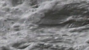 Restos del bote hundido.