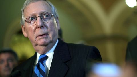 El líder de la minoría en el Senado, Mitch McConnell.